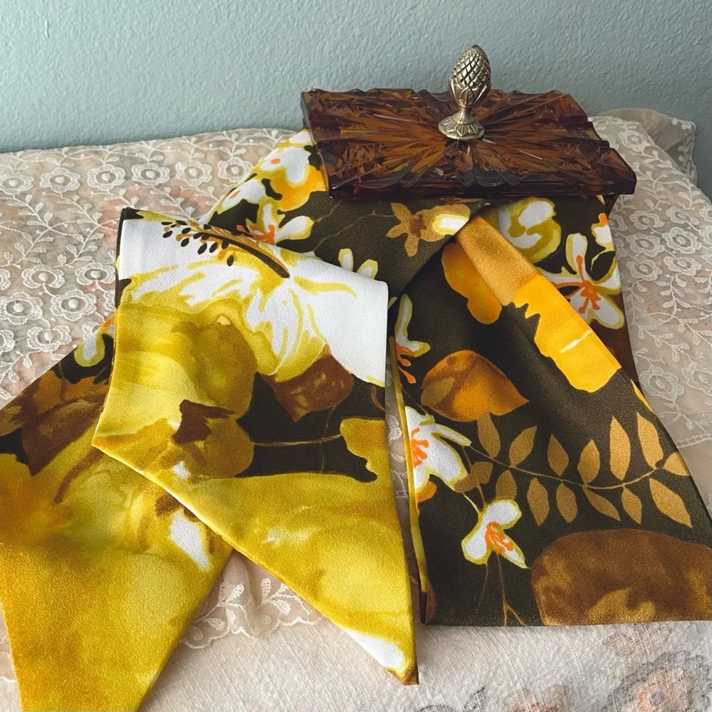 Vintage | 70s Floral Long Head Wrap Scarf